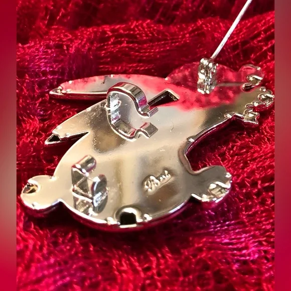 (Best) Silver Tone Bunny Rabbit Pin/Pendant - Picture 3 of 9